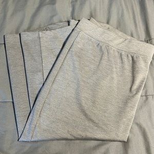 Pencil skirt stretch